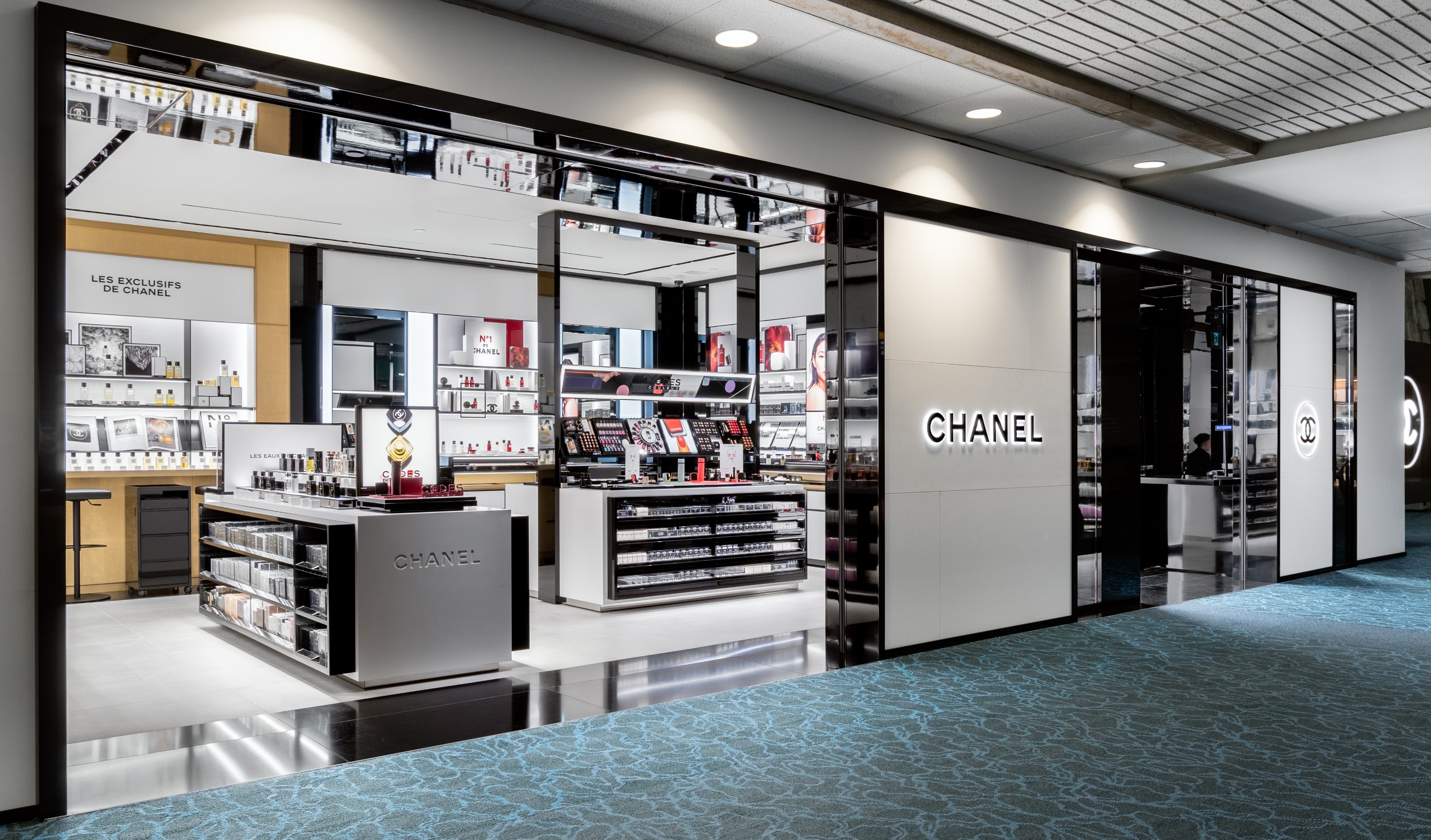 CHANEL store Vancouver Web
